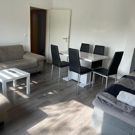 Apartment Bis Zu 8 Einzelbetten Stellplatz Wifi Essen Ngoại thất bức ảnh