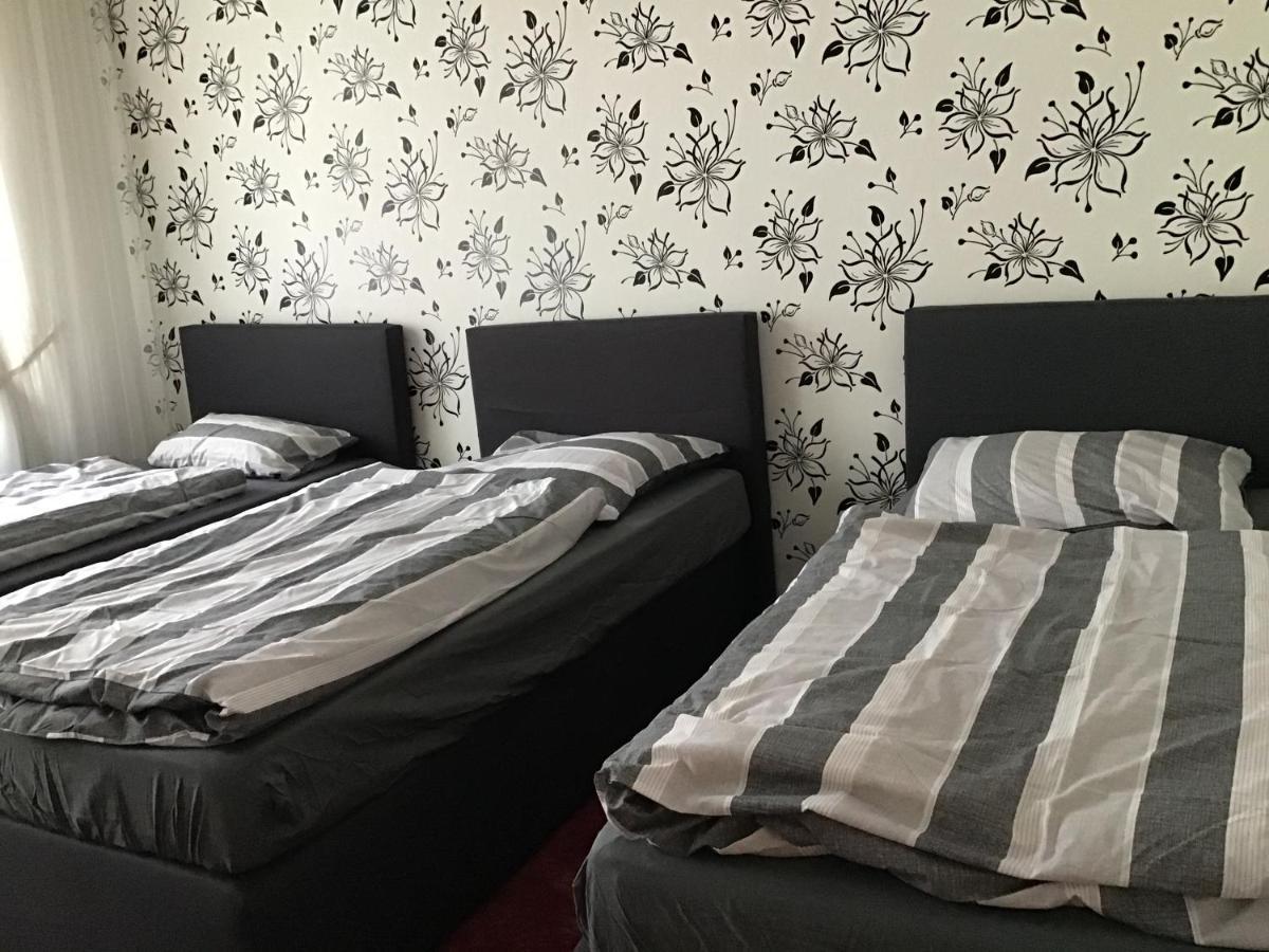 Apartment Bis Zu 8 Einzelbetten Stellplatz Wifi Essen Ngoại thất bức ảnh