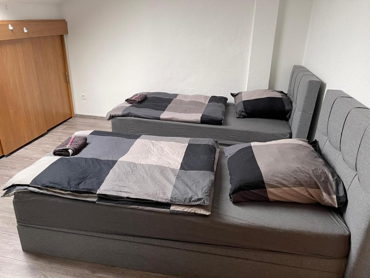 Apartment Bis Zu 8 Einzelbetten Stellplatz Wifi Essen Ngoại thất bức ảnh